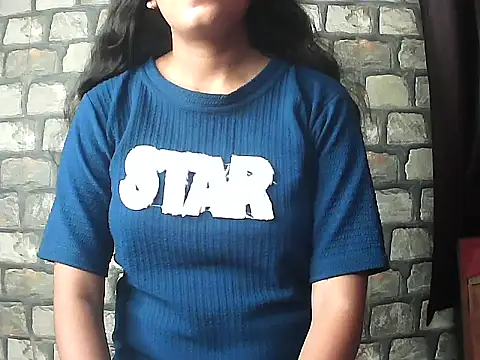 Snapshot of CUTIE-PARI- chatting on June 2026 07:54:02 AM CUTIE-PARI- online show from June 2026 07:54:02 AM
