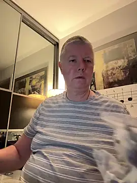 Snapshot of cumboy chatting on December 2024 11:09:02 PM cumboy online show from December 2024 11:09:02 PM