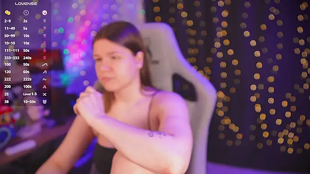 amberlyyy online show from June 2026 07:19:01 AM