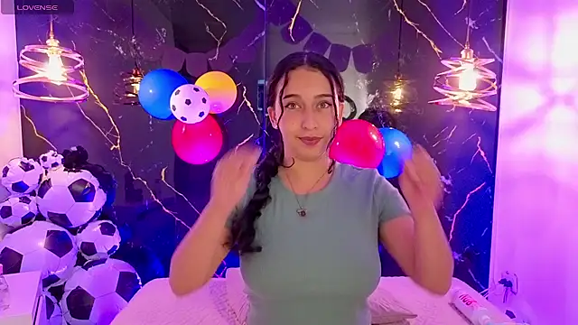 ZoeBlissX online show from June 2026 11:37:01 AM