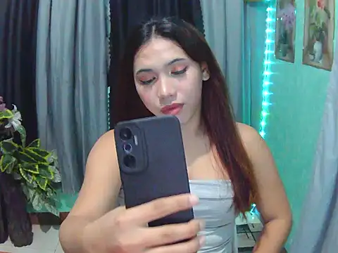 Snapshot of XCalixa chatting on July 2026 12:59:01 PM XCalixa online show from July 2026 12:59:01 PM