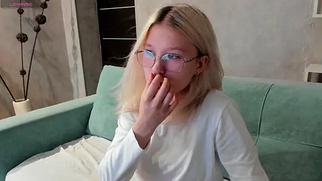 Snapshot of Nika-Smith chatting on August 2026 09:22:01 AM Nika-Smith online show from August 2026 09:22:01 AM