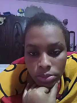 Snapshot of Queen-cute chatting on June 2026 09:07:02 PM Queen-cute online show from June 2026 09:07:02 PM