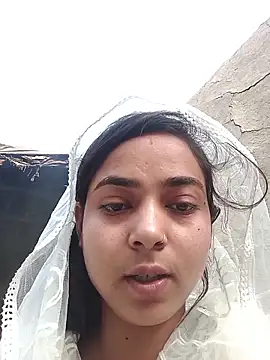 Snapshot of Simran_143 chatting on June 2026 12:40:02 PM Simran 143 online show from June 2026 12:40:02 PM