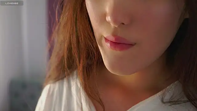 Snapshot of Lillie_sunn chatting on June 2026 01:11:01 PM Lillie sunn online show from June 2026 01:11:01 PM