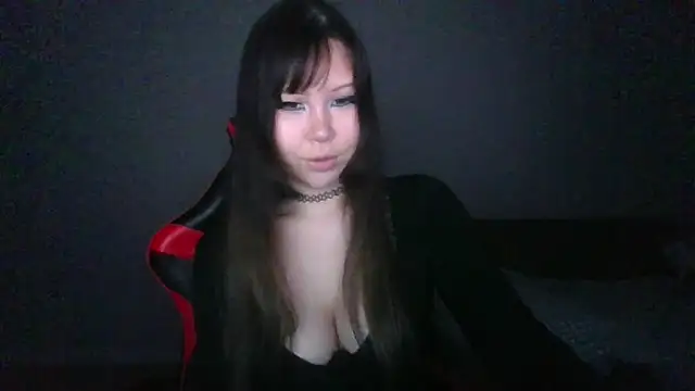 Snapshot of MiaSavageQueen chatting on June 2026 03:15:02 PM MiaSavageQueen online show from June 2026 03:15:02 PM