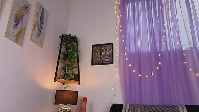 kyliesweet26 online show from July 2026 08:33:02 PM