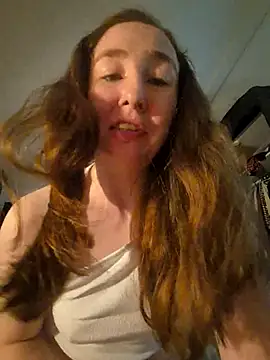 Snapshot of Roughredhead421 chatting on June 2026 07:52:01 AM Roughredhead421 online show from June 2026 07:52:01 AM