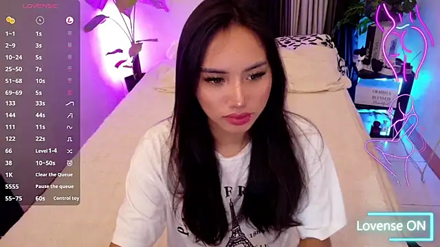 Snapshot of Bell_PepperHot chatting on August 2026 03:43:02 PM Bell PepperHot online show from August 2026 03:43:02 PM
