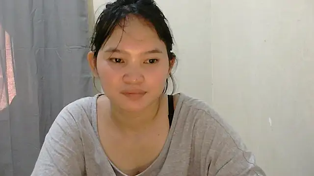 Snapshot of Fhwilloughbyxx chatting on June 2026 06:29:01 AM Fhwilloughbyxx online show from June 2026 06:29:01 AM
