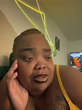 Snapshot of Caramelcreamer chatting on June 2026 12:37:01 AM Caramelcreamer online show from June 2026 12:37:01 AM