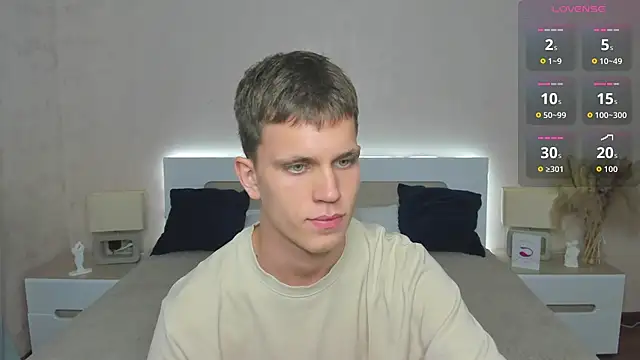 Snapshot of m0neyken chatting on July 2026 02:36:01 AM m0neyken online show from July 2026 02:36:01 AM