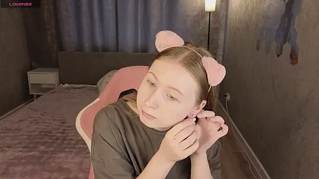 Snapshot of LiliTiny chatting on July 2026 01:01:01 AM LiliTiny online show from July 2026 01:01:01 AM