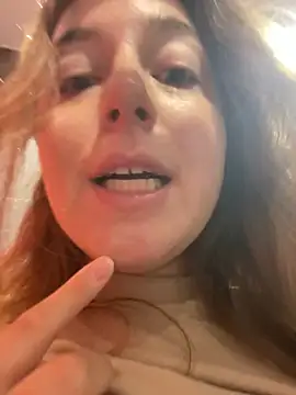 Snapshot of kate_nicepops333221 chatting on June 2026 07:44:01 AM kate nicepops333221 online show from June 2026 07:44:01 AM