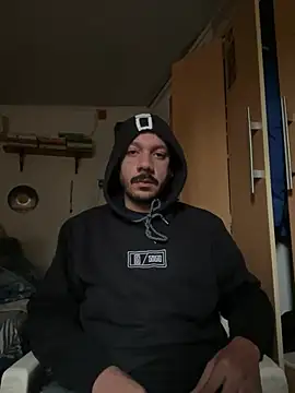 Tito3004 online show from June 2026 06:34:02 PM