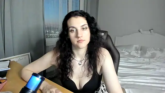 Snapshot of Avelinatt chatting on July 2026 09:06:02 PM Avelinatt online show from July 2026 09:06:02 PM