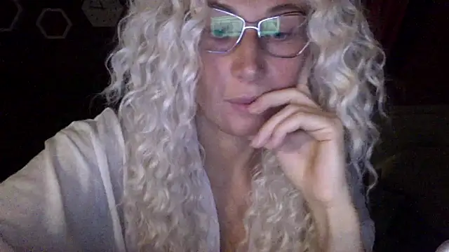 Snapshot of Solenyavo chatting on July 2026 07:40:02 PM Solenyavo online show from July 2026 07:40:02 PM