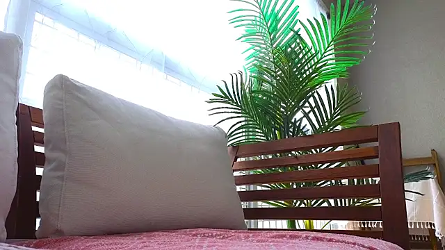 Snapshot of MySweetSofie chatting on March 2025 12:00:01 AM MySweetSofie online show from March 2025 12:00:01 AM