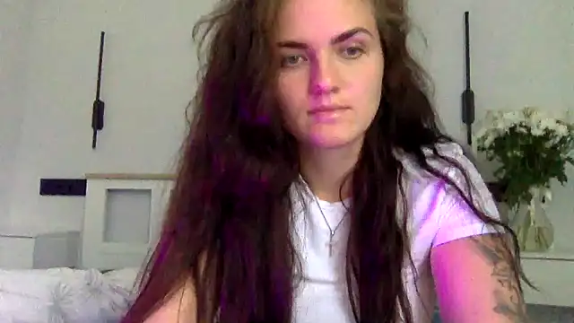Violeya online show from June 2026 09:43:02 AM