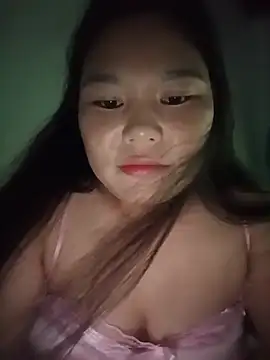 Snapshot of Holy-mi chatting on August 2026 05:44:01 AM Holy-mi online show from August 2026 05:44:01 AM