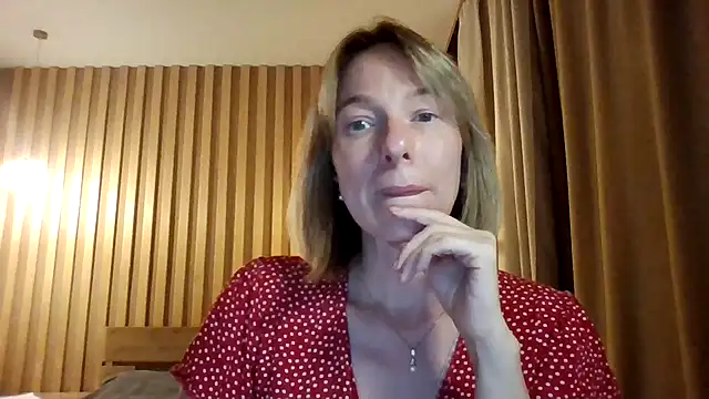 Snapshot of Deloriada chatting on July 2026 03:58:01 PM Deloriada online show from July 2026 03:58:01 PM