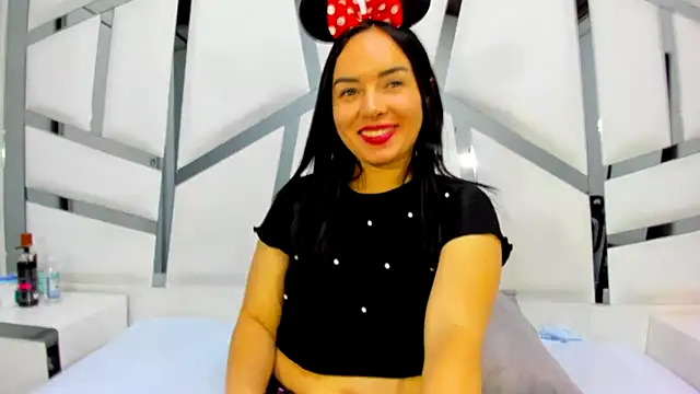 Snapshot of Violett_Bliss chatting on August 2026 05:31:01 AM Violett Bliss online show from August 2026 05:31:01 AM