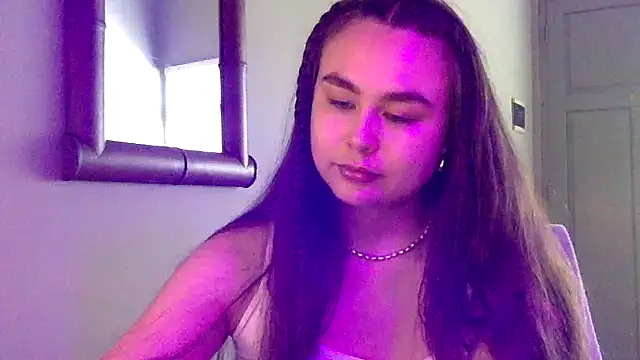 Snapshot of Tiorina chatting on July 2026 05:45:02 AM Tiorina online show from July 2026 05:45:02 AM