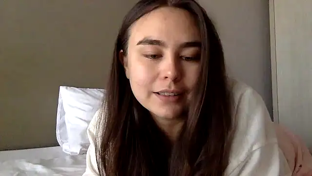 Snapshot of Tiorina chatting on July 2026 05:21:02 AM Tiorina online show from July 2026 05:21:02 AM