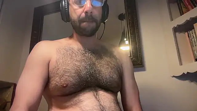 Snapshot of bulldog2069 chatting on August 2026 06:26:02 AM bulldog2069 online show from August 2026 06:26:02 AM