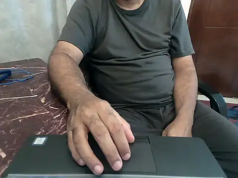 Snapshot of desipapaxx chatting on July 2026 07:31:01 PM desipapaxx online show from July 2026 07:31:01 PM