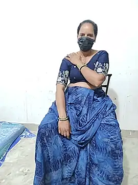 Snapshot of Anita-sharma chatting on June 2026 10:03:01 AM Anita-sharma online show from June 2026 10:03:01 AM