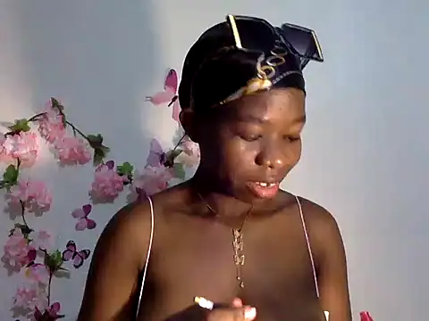 Snapshot of MaliciaRose chatting on July 2026 05:41:01 PM MaliciaRose online show from July 2026 05:41:01 PM