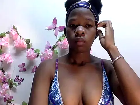 Snapshot of MaliciaRose chatting on July 2026 04:36:01 PM MaliciaRose online show from July 2026 04:36:01 PM