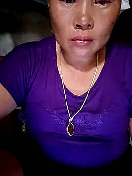 Snapshot of NyloveSquirt chatting on June 2026 06:40:01 AM NyloveSquirt online show from June 2026 06:40:01 AM