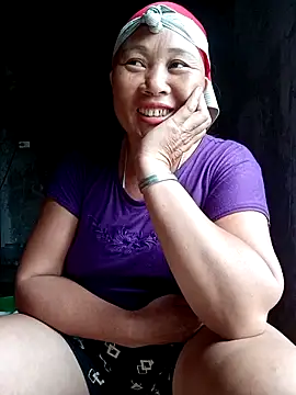 Snapshot of NyloveSquirt chatting on July 2026 10:21:01 AM NyloveSquirt online show from July 2026 10:21:01 AM