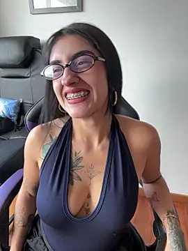 Snapshot of JennaNovva chatting on July 2026 04:05:02 PM JennaNovva online show from July 2026 04:05:02 PM
