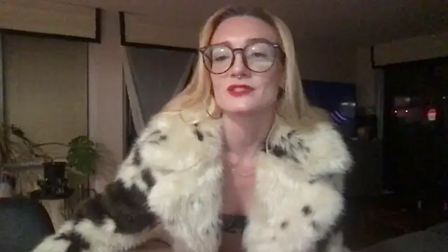 Snapshot of Sexdrgsandplugs chatting on June 2026 11:30:02 AM Sexdrgsandplugs online show from June 2026 11:30:02 AM