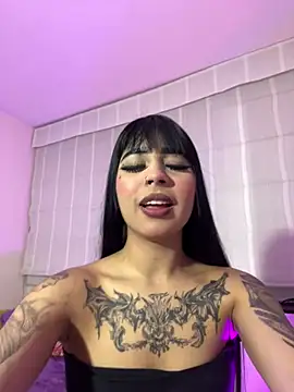 Snapshot of -Brittanny chatting on July 2026 01:30:02 AM -Brittanny online show from July 2026 01:30:02 AM