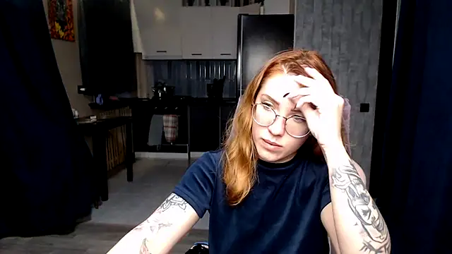 Snapshot of Reginasmilee chatting on October 2025 11:26:02 PM Reginasmilee online show from October 2025 11:26:02 PM