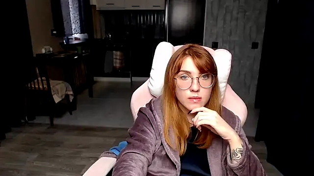 Snapshot of Reginasmilee chatting on October 2025 11:31:02 AM Reginasmilee online show from October 2025 11:31:02 AM