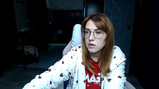 Snapshot of Reginasmilee chatting on October 2025 03:03:02 AM Reginasmilee online show from October 2025 03:03:02 AM