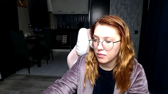 Snapshot of Reginasmilee chatting on November 2025 02:24:02 AM Reginasmilee online show from November 2025 02:24:02 AM