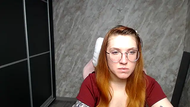 Snapshot of Reginasmilee chatting on February 2026 06:09:01 PM Reginasmilee online show from February 2026 06:09:01 PM