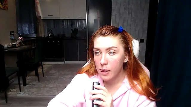 Reginasmilee online show from April 2026 11:36:01 AM