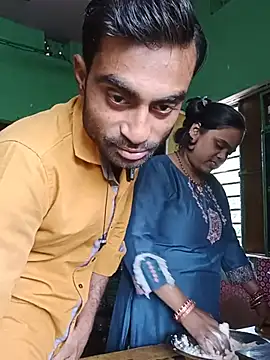 Snapshot of manirani_1 chatting on July 2026 08:08:01 AM manirani 1 online show from July 2026 08:08:01 AM