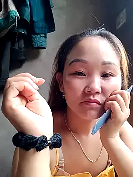 Snapshot of Emma-18h chatting on July 2026 11:09:02 PM Emma-18h online show from July 2026 11:09:02 PM