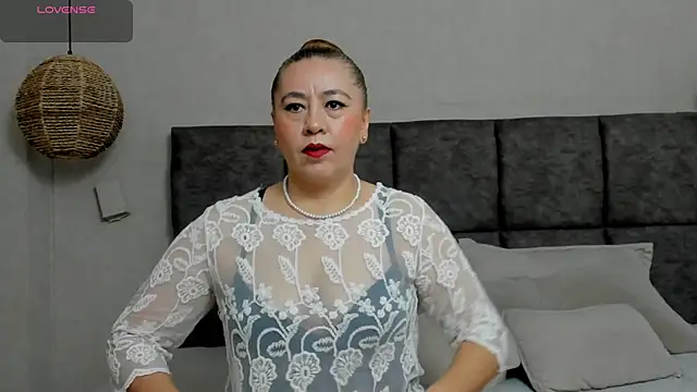 vera  lux online show from August 2026 12:54:02 PM
