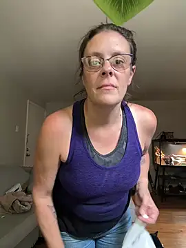 Snapshot of MatildaJane5 chatting on July 2026 04:32:02 PM MatildaJane5 online show from July 2026 04:32:02 PM