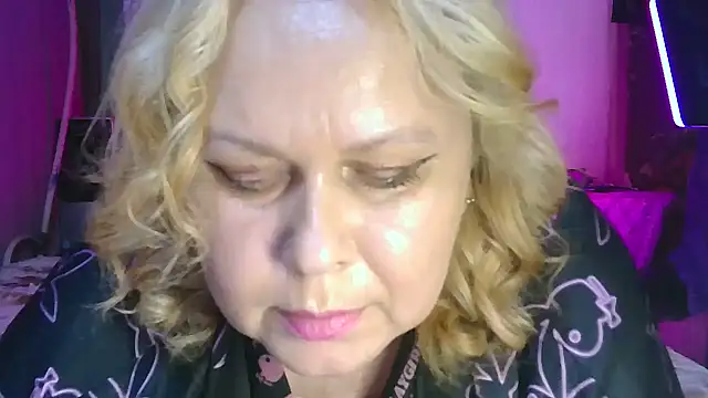 Snapshot of Roksolana5398 chatting on July 2026 10:12:02 AM Roksolana5398 online show from July 2026 10:12:02 AM