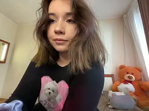 Snapshot of Viviaaan_n chatting on July 2026 09:23:02 AM Viviaaan n online show from July 2026 09:23:02 AM